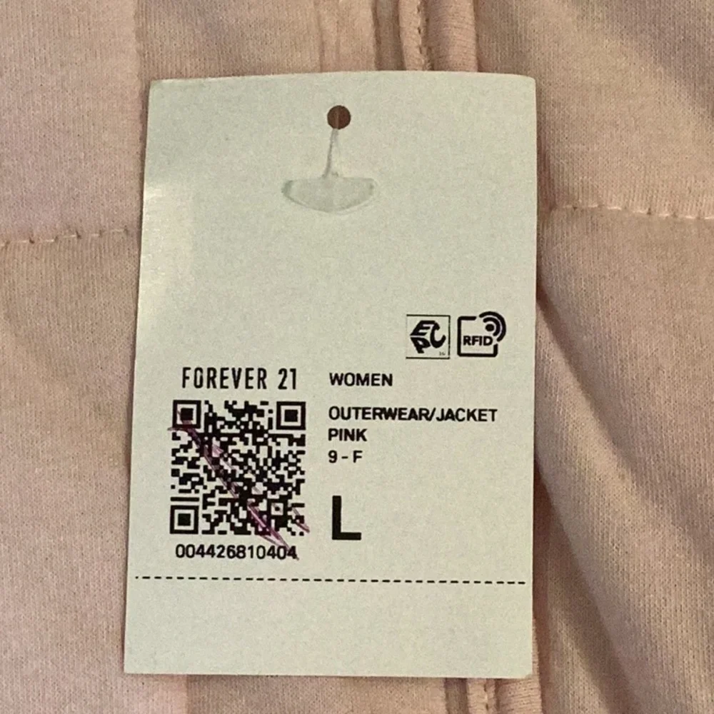 Forever 21 super soft Pink Quilted Jacket. Women’s size large, ❗️NEW with tags